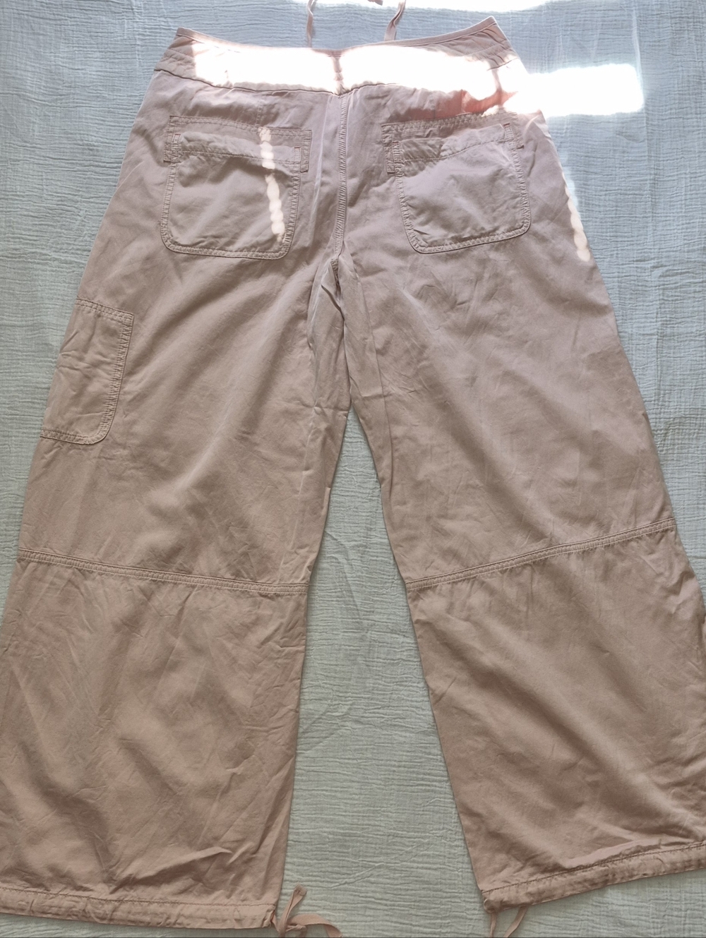 Anthropologie Pilcro Satin Parachute Pants,  Size 32, Pink, Like New - Picture 7 of 15